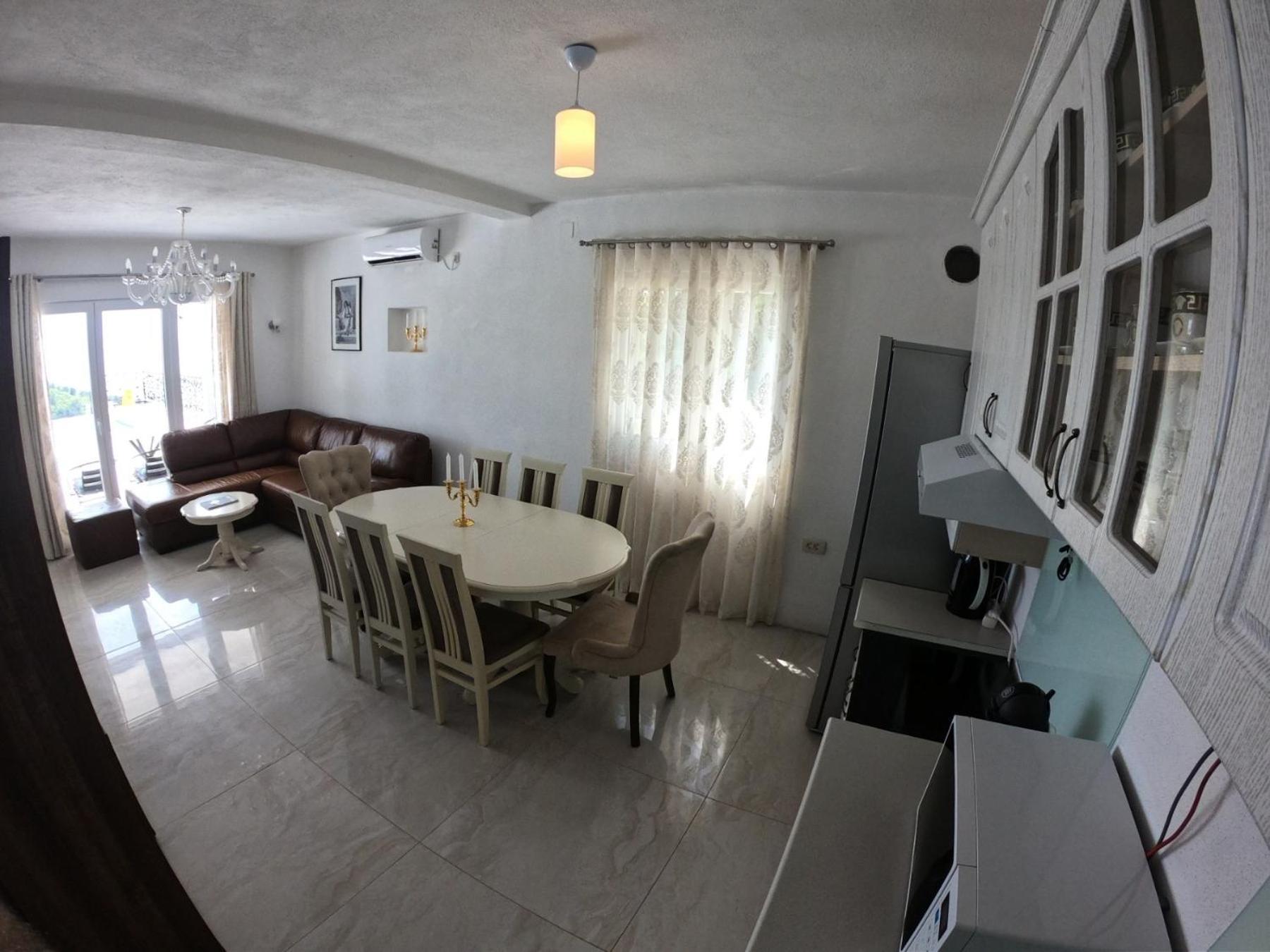 Villa Vuk *